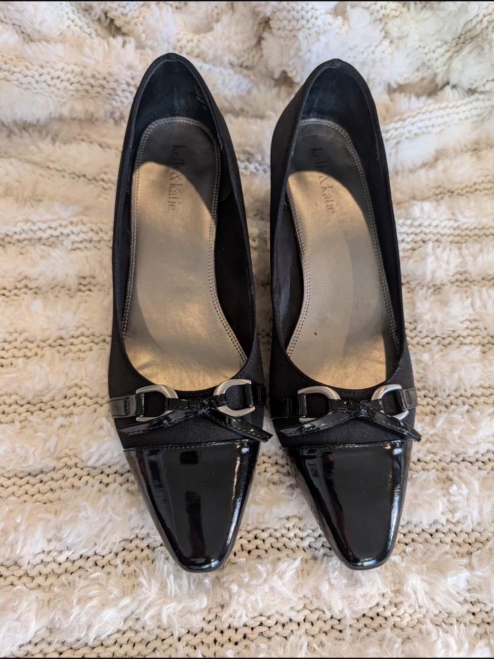 Kelly & Katie Black Pointed-Toe Bow Kitten Heels